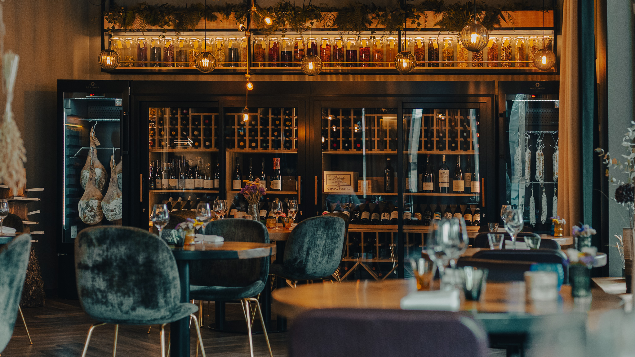 Restaurang Jord i Stan, vinväggen